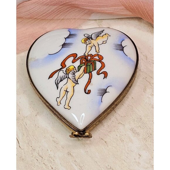 Heart-Shaped Limoges Trinket Box With Cherub Design & Ribbon Accents Fro… - Picture 5 of 8